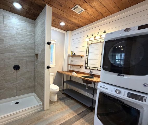 410 N Elm Street, Trinity, TX 75862