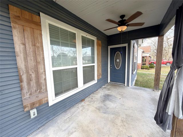 410 N Elm Street, Trinity, TX 75862