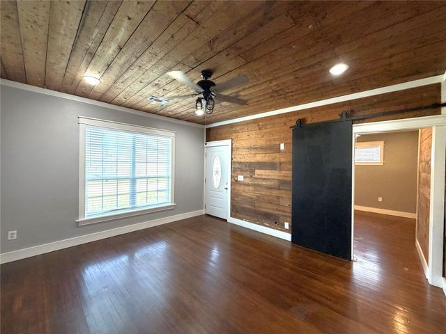 410 N Elm Street, Trinity, TX 75862