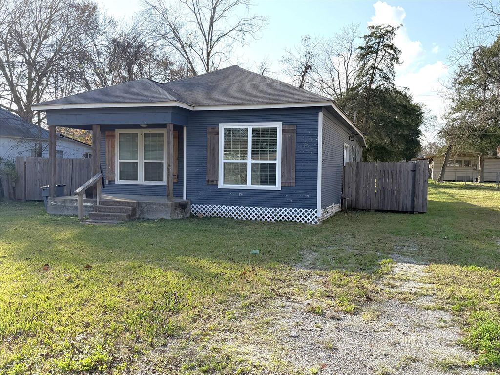 410 N Elm Street, Trinity, TX 75862