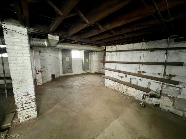 1334 W 89th Street, Cleveland, OH 44102