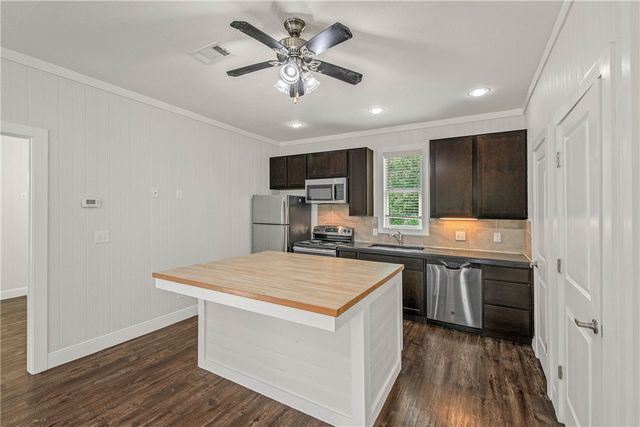 5444 Raymond Stotzer Parkway, College Station, TX 77845