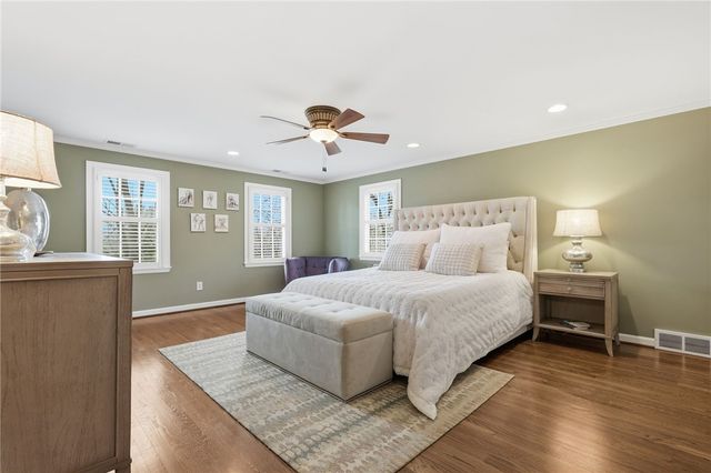 661 Canterbury Lane, Sewickley, PA 15143