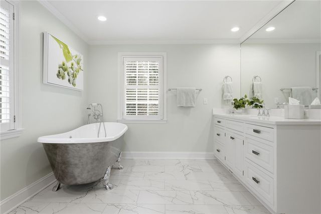 661 Canterbury Lane, Sewickley, PA 15143