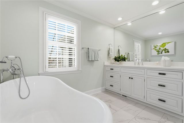 661 Canterbury Lane, Sewickley, PA 15143
