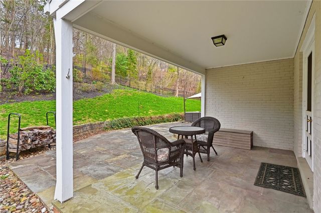 661 Canterbury Lane, Sewickley, PA 15143