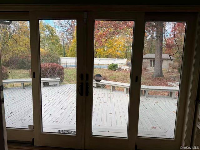 4 Norgate Road, Glen Head, NY 11545