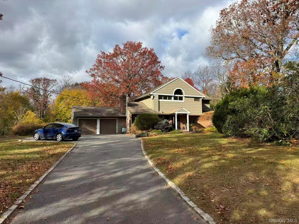 4 Norgate Road, Glen Head, NY 11545