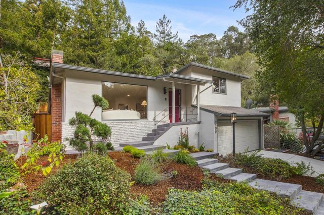 1100 Glencourt Dr, Oakland, CA 94611