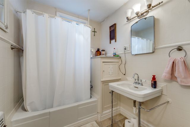 626 W Chestnut Street, Denison, TX 75020