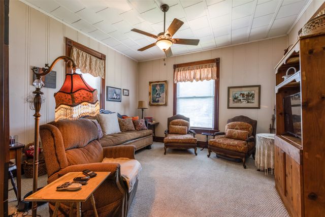 626 W Chestnut Street, Denison, TX 75020