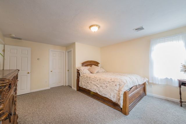 19 Great Wind Dr, Plymouth, MA 02360