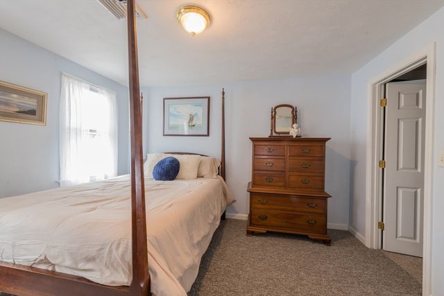 19 Great Wind Dr, Plymouth, MA 02360