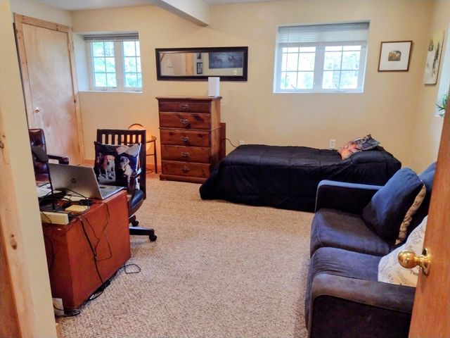 19 Great Wind Dr, Plymouth, MA 02360