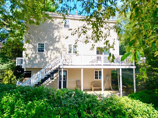 19 Great Wind Dr, Plymouth, MA 02360