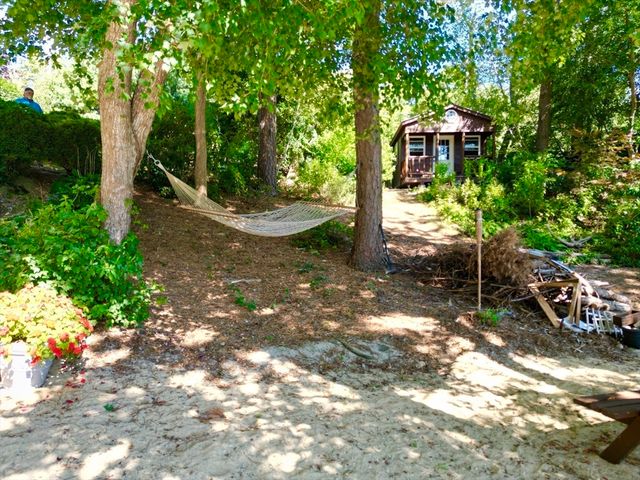 19 Great Wind Dr, Plymouth, MA 02360