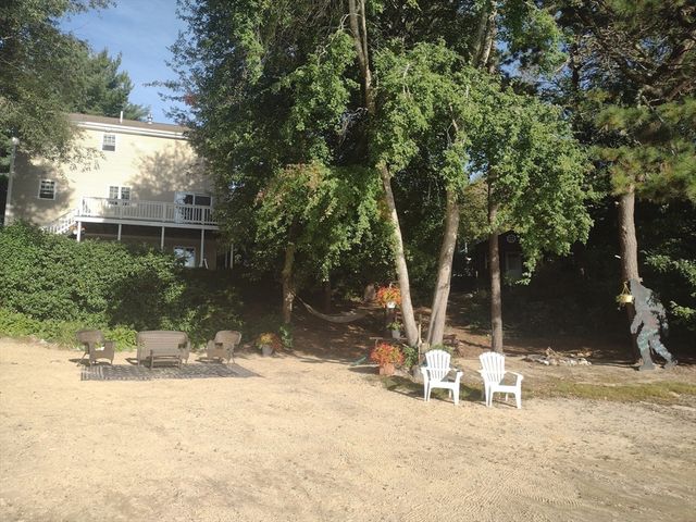 19 Great Wind Dr, Plymouth, MA 02360