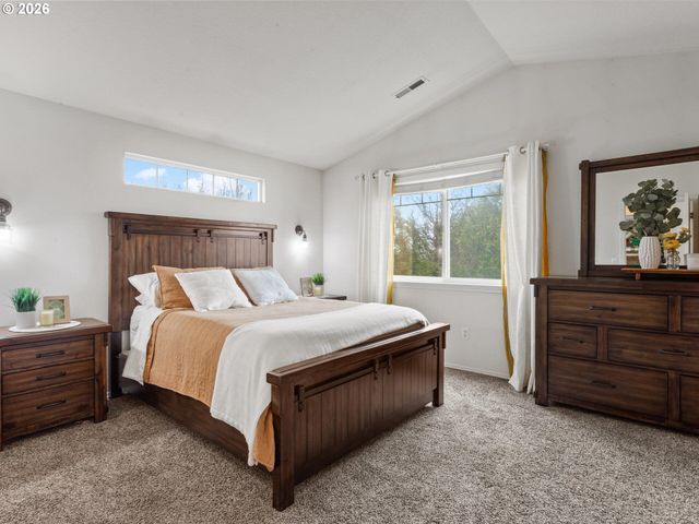 19200 Se 33RD Cir, Camas, WA 98607