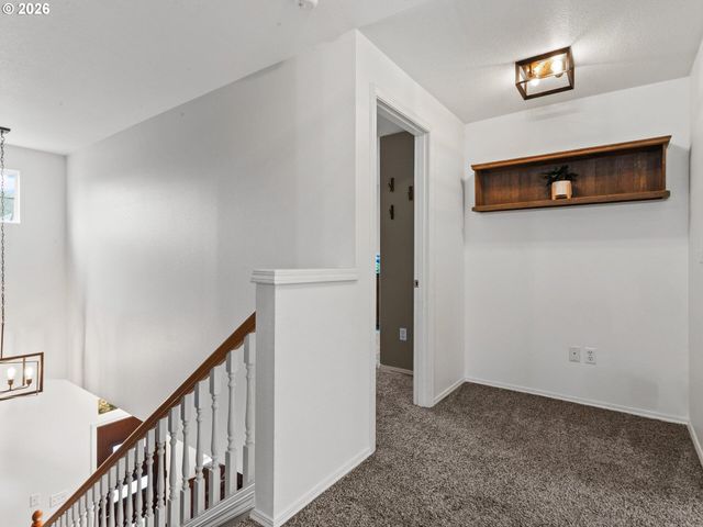 19200 Se 33RD Cir, Camas, WA 98607