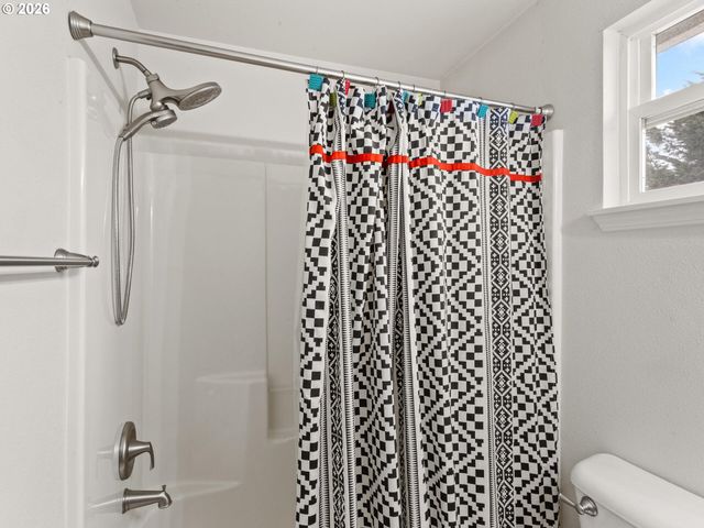 19200 Se 33RD Cir, Camas, WA 98607