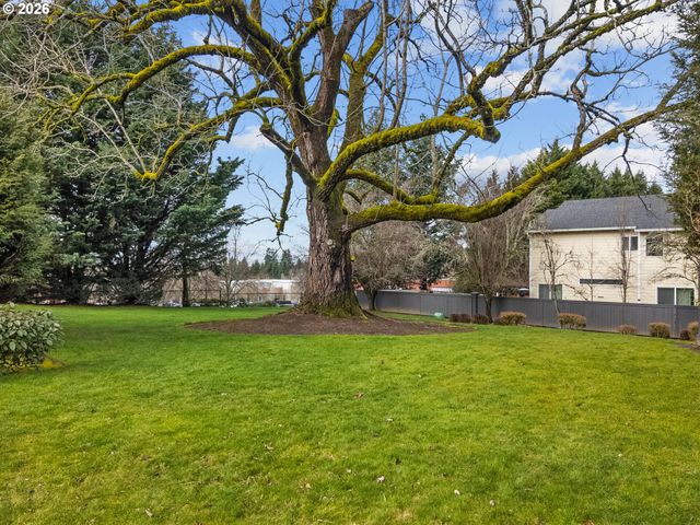 19200 Se 33RD Cir, Camas, WA 98607