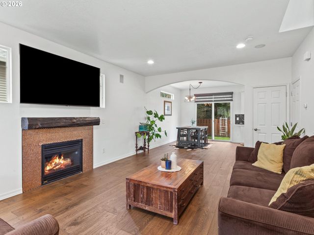 19200 Se 33RD Cir, Camas, WA 98607