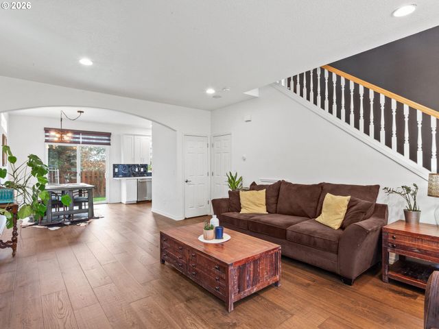 19200 Se 33RD Cir, Camas, WA 98607