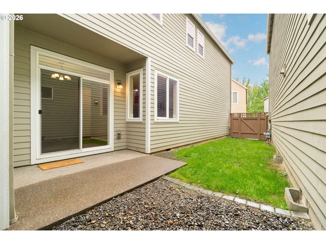 1062 Se TAMANGO St, Hillsboro, OR 97123