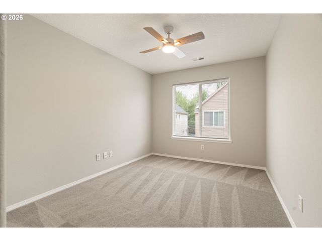 1062 Se TAMANGO St, Hillsboro, OR 97123