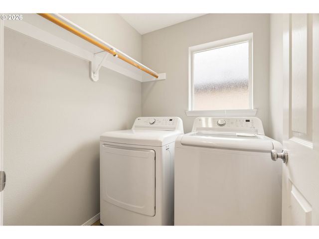 1062 Se TAMANGO St, Hillsboro, OR 97123