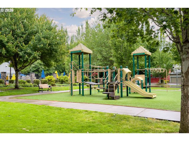 1062 Se TAMANGO St, Hillsboro, OR 97123