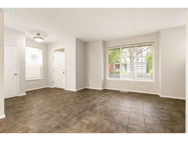 1062 Se TAMANGO St, Hillsboro, OR 97123
