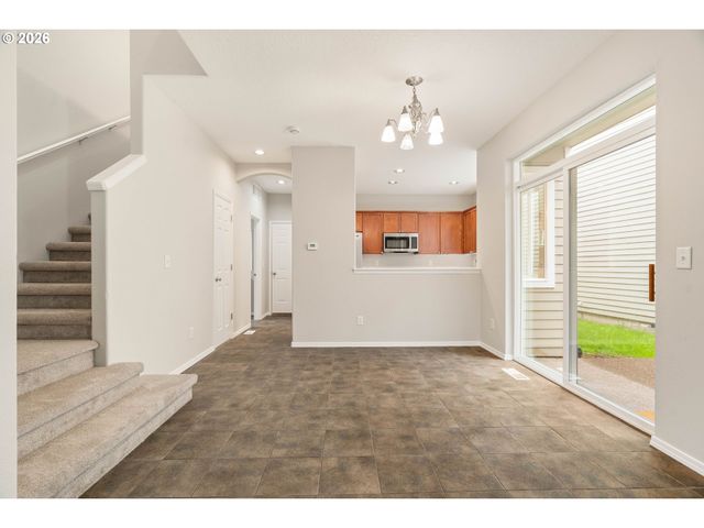 1062 Se TAMANGO St, Hillsboro, OR 97123
