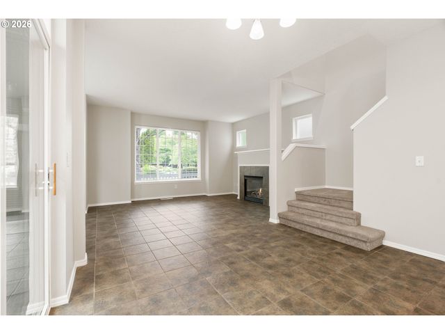 1062 Se TAMANGO St, Hillsboro, OR 97123