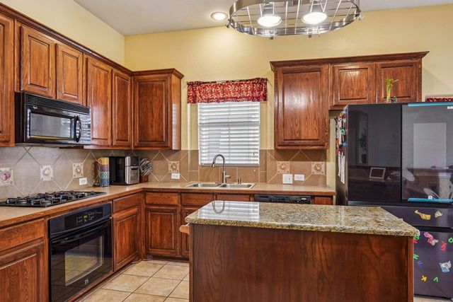 3818 Cemetery Hill Road, Carrollton, TX 75007