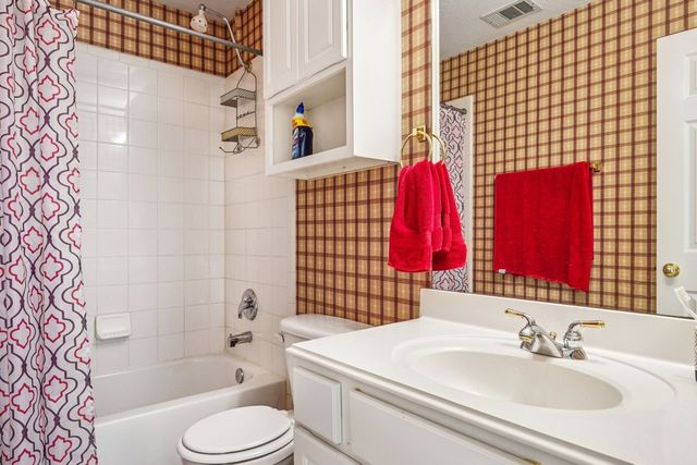 3818 Cemetery Hill Road, Carrollton, TX 75007