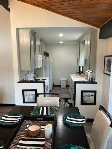 140 Lcr 743d, Thornton, TX 76687