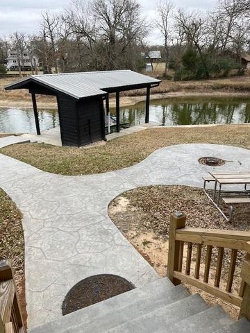 140 Lcr 743d, Thornton, TX 76687