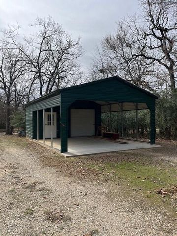 140 Lcr 743d, Thornton, TX 76687