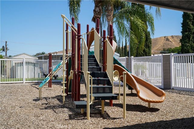 777 S Temescal 120, Corona, CA 92879