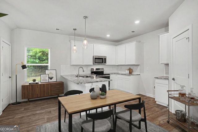 336 Wandering Brook Drive, Mcdonough, GA 30253