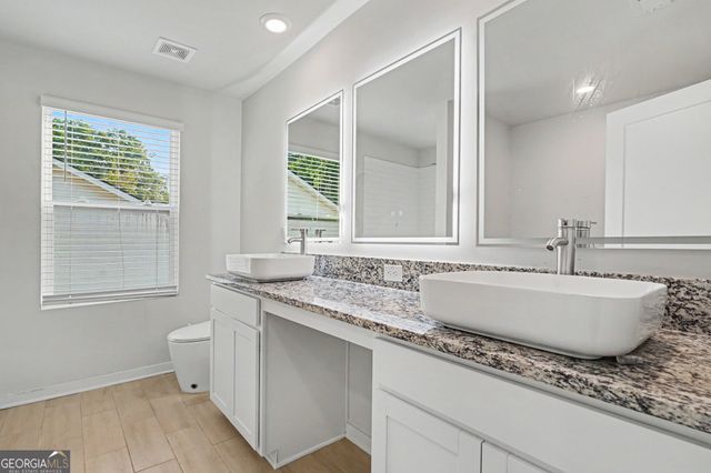 336 Wandering Brook Drive, Mcdonough, GA 30253