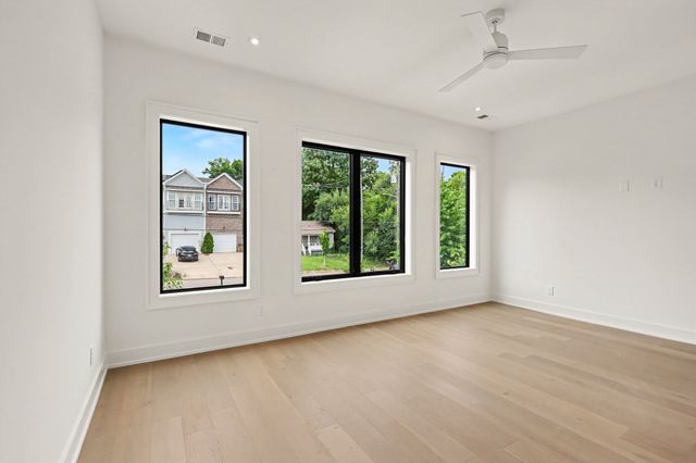 535B Moore Ave, Nashville, TN 37203
