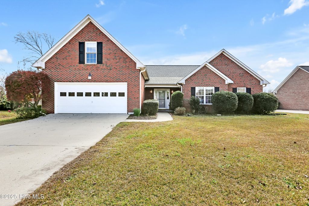 2712 White Road, Wilmington, NC 28411