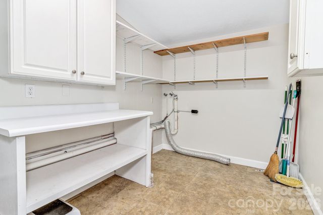 67 Wagon Road, Asheville, NC 28805