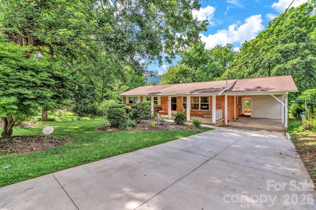 67 Wagon Road, Asheville, NC 28805