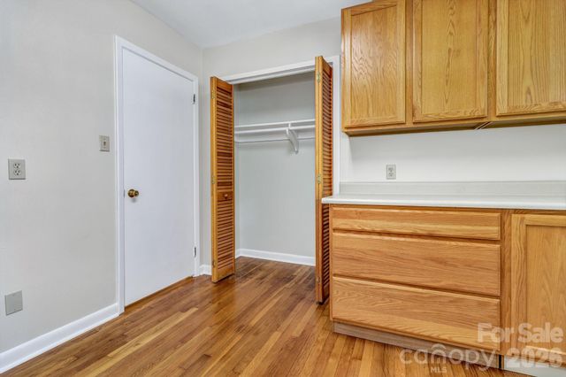 67 Wagon Road, Asheville, NC 28805