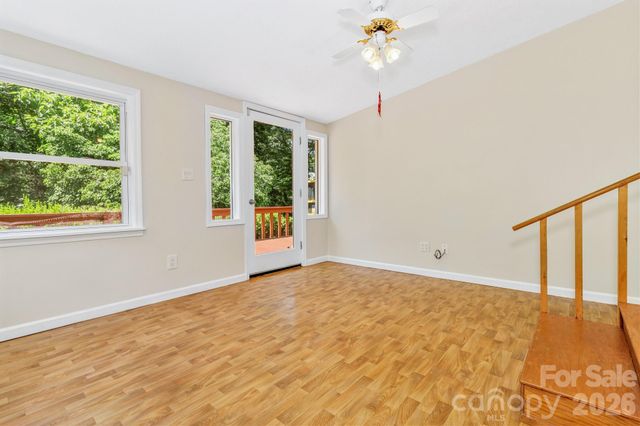 67 Wagon Road, Asheville, NC 28805