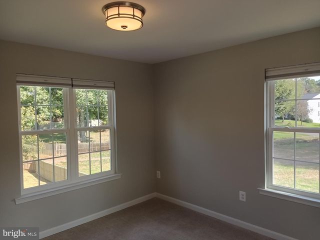 345 SILVER RIDGE DR, Sterling, VA 20164