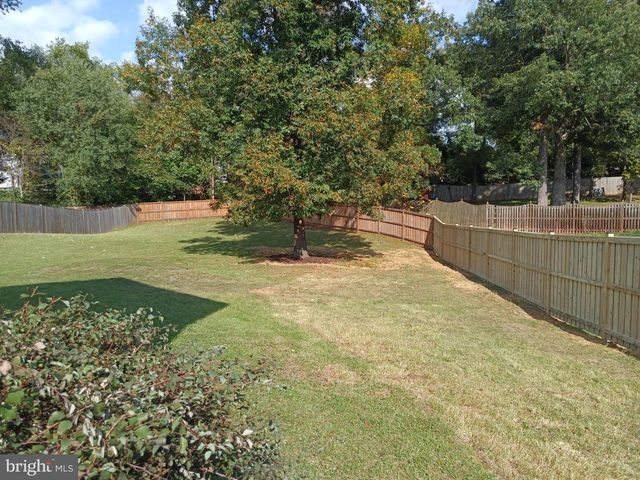 345 SILVER RIDGE DR, Sterling, VA 20164
